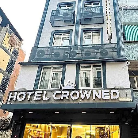 Crowned Exclusive Hotel